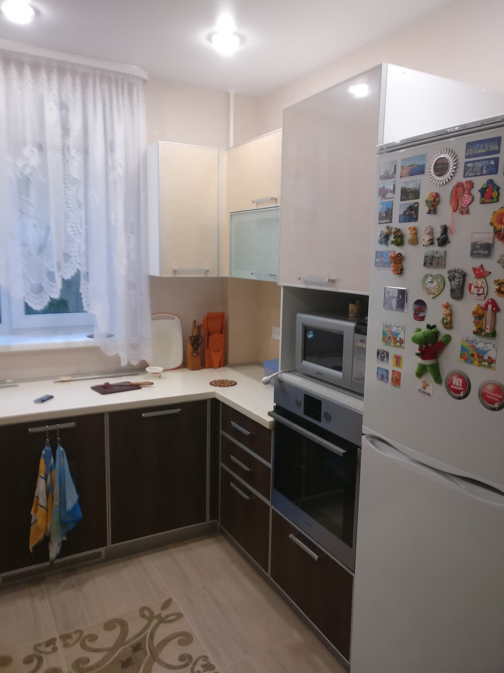 Очень сложная кухня в частный дом. Стены сильно уш... — фото 5